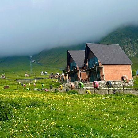 Royal Cottages Kazbegi Exterior photo