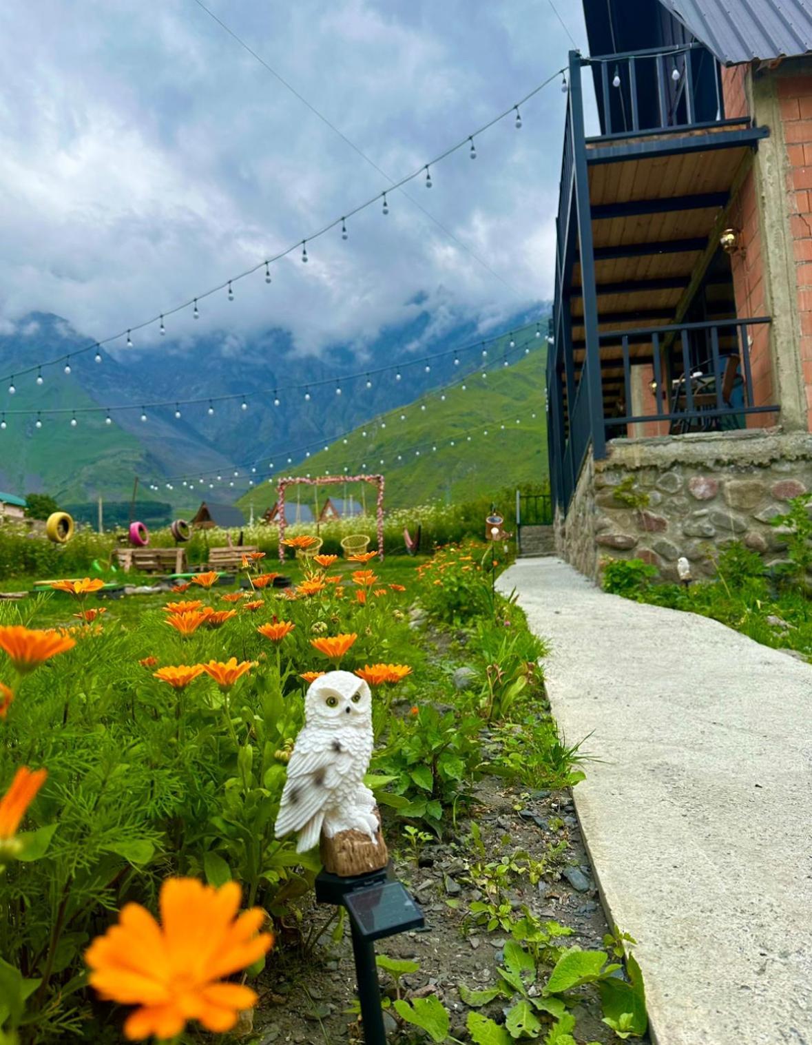 Royal Cottages Kazbegi Exterior photo